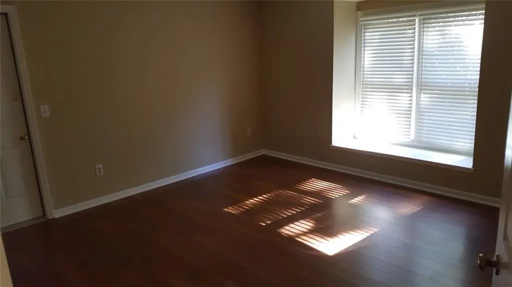808 Abingdon Way, Sandy Springs, Georgia 30328, 1 Bedroom Bedrooms, ,1 BathroomBathrooms,Residential,Sold,808 Abingdon Way,5922769
