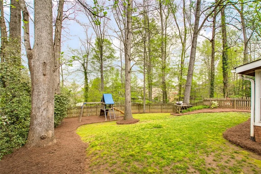775 Old Campus Trail, Atlanta, Georgia 30328, 5 Bedrooms Bedrooms, ,3 BathroomsBathrooms,Residential,Sold,775 Old Campus Trail,6535276