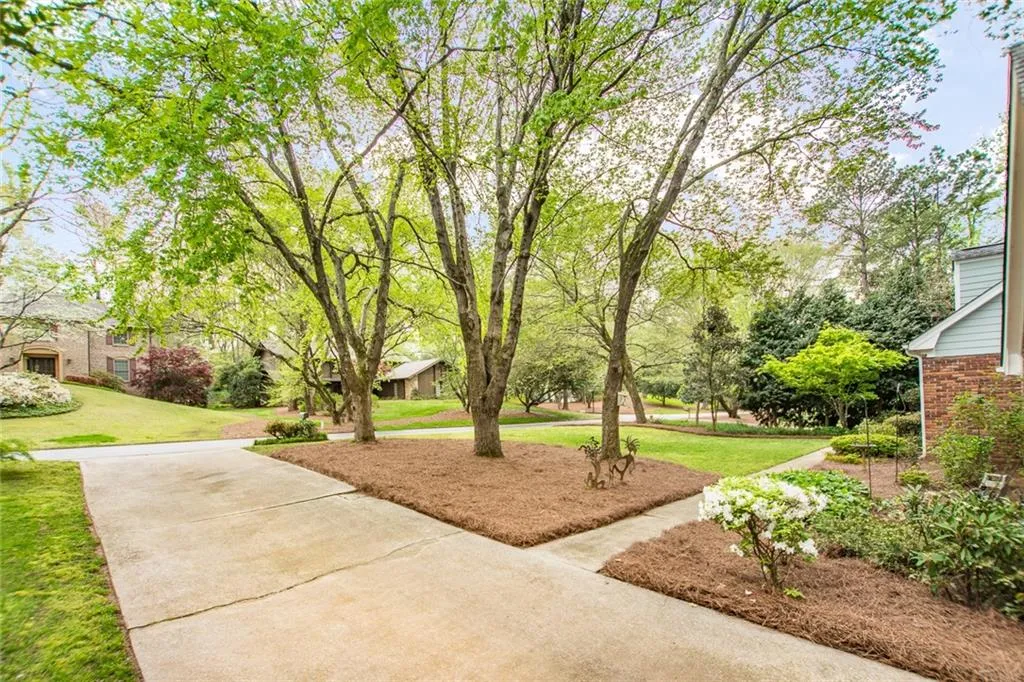 775 Old Campus Trail, Atlanta, Georgia 30328, 5 Bedrooms Bedrooms, ,3 BathroomsBathrooms,Residential,Sold,775 Old Campus Trail,6535276