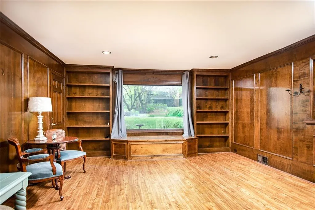 775 Old Campus Trail, Atlanta, Georgia 30328, 5 Bedrooms Bedrooms, ,3 BathroomsBathrooms,Residential,Sold,775 Old Campus Trail,6535276