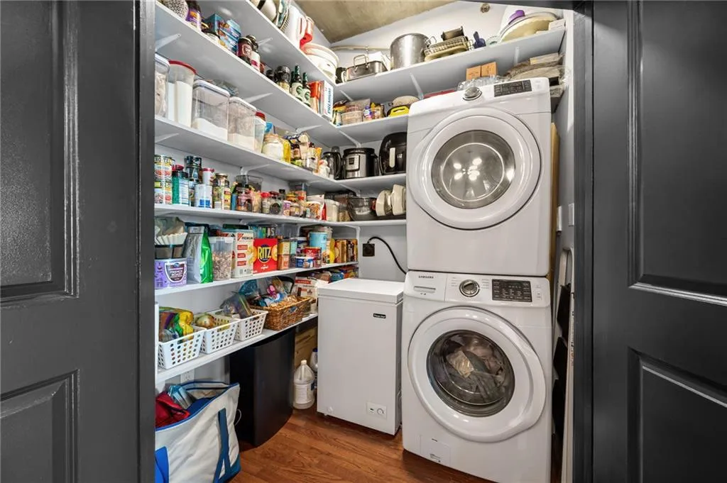 943 Peachtree Street Ne Unit 1910, Atlanta, Georgia 30309, 2 Bedrooms Bedrooms, ,2 BathroomsBathrooms,Residential,For Sale,943 Peachtree Street Ne Unit 1910,7631755