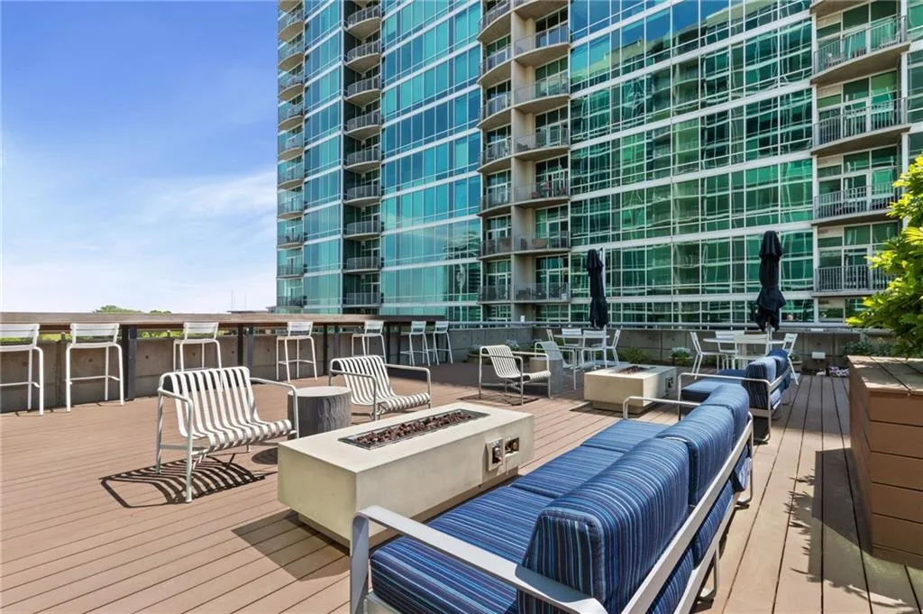 943 Peachtree Street Ne Unit 1910, Atlanta, Georgia 30309, 2 Bedrooms Bedrooms, ,2 BathroomsBathrooms,Residential,For Sale,943 Peachtree Street Ne Unit 1910,7631755