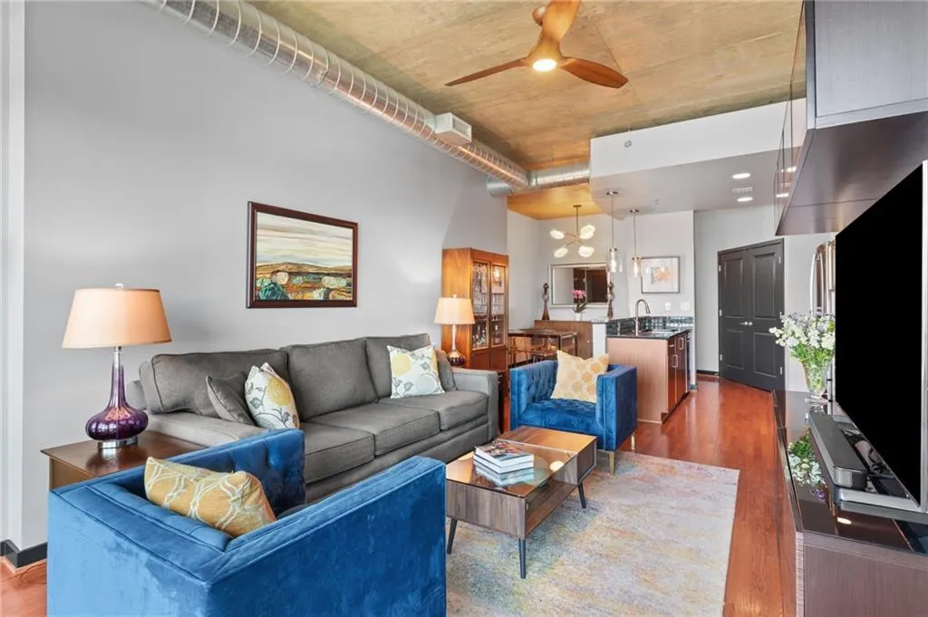 943 Peachtree Street Ne Unit 1910, Atlanta, Georgia 30309, 2 Bedrooms Bedrooms, ,2 BathroomsBathrooms,Residential,For Sale,943 Peachtree Street Ne Unit 1910,7631755