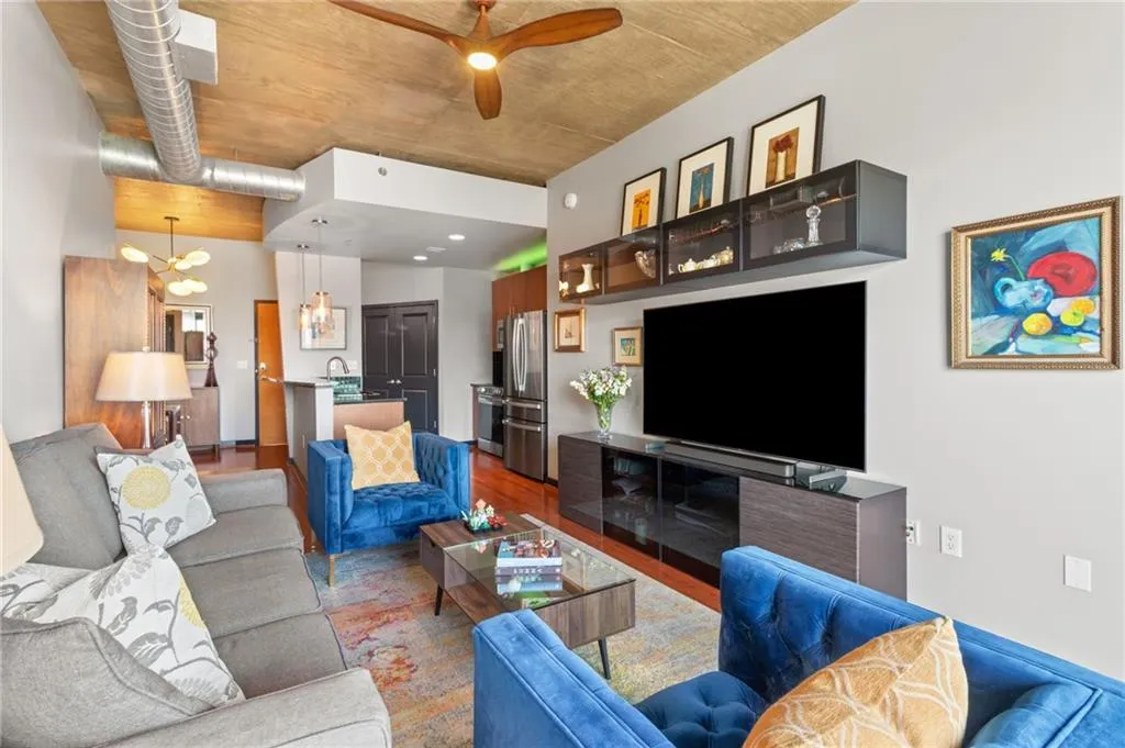 943 Peachtree Street Ne Unit 1910, Atlanta, Georgia 30309, 2 Bedrooms Bedrooms, ,2 BathroomsBathrooms,Residential,For Sale,943 Peachtree Street Ne Unit 1910,7631755