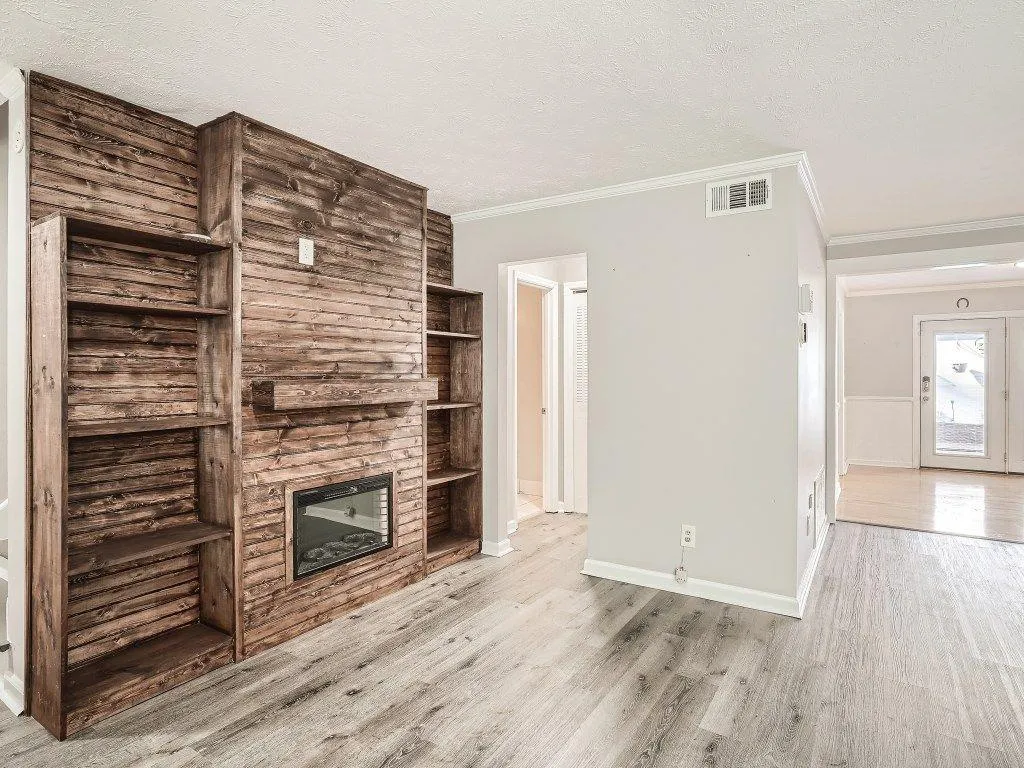 380 N. River Parkway Unit D, Sandy Springs, Georgia 30350, 3 Bedrooms Bedrooms, ,2 BathroomsBathrooms,Residential,Sold,380 N. River Parkway Unit D,7117222