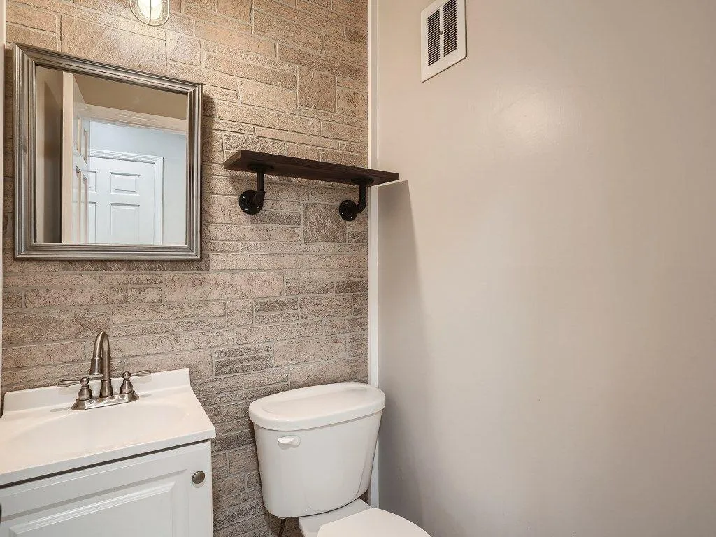380 N. River Parkway Unit D, Sandy Springs, Georgia 30350, 3 Bedrooms Bedrooms, ,2 BathroomsBathrooms,Residential,Sold,380 N. River Parkway Unit D,7117222