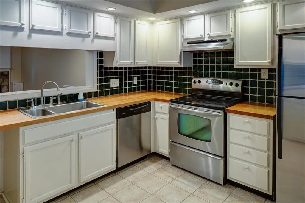 490 Sutters Point Unit 490`, Sandy Springs, Georgia 30328, 4 Bedrooms Bedrooms, ,4 BathroomsBathrooms,Residential,Sold,490 Sutters Point Unit 490`,5692842