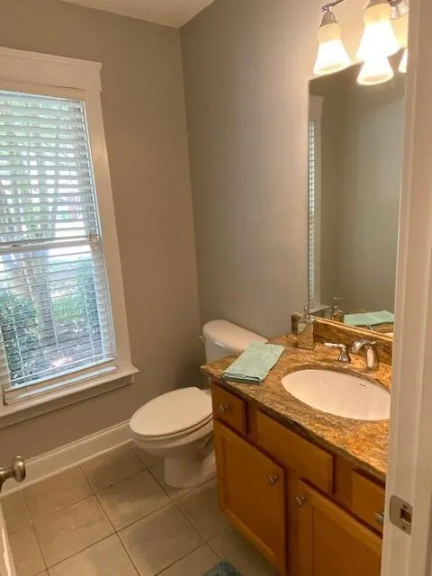 235 Peachtree Hollow Court Unit 235, Sandy Springs, Georgia 30328, 2 Bedrooms Bedrooms, ,2 BathroomsBathrooms,Residential,Sold,235 Peachtree Hollow Court Unit 235,6747983