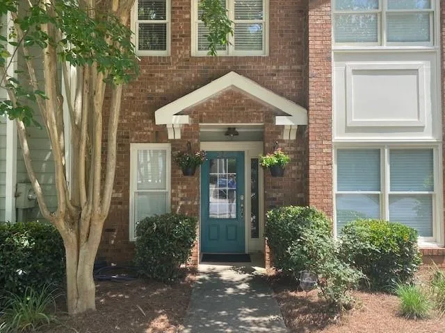 235 Peachtree Hollow Court Unit 235, Sandy Springs, Georgia 30328, 2 Bedrooms Bedrooms, ,2 BathroomsBathrooms,Residential,Sold,235 Peachtree Hollow Court Unit 235,6747983