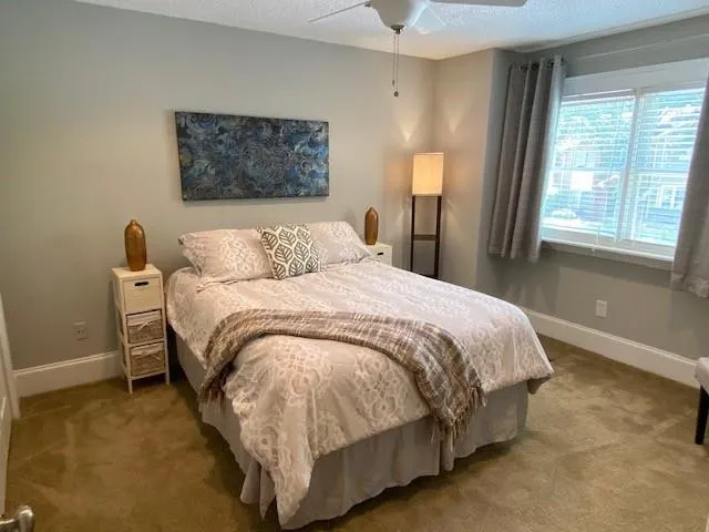 235 Peachtree Hollow Court Unit 235, Sandy Springs, Georgia 30328, 2 Bedrooms Bedrooms, ,2 BathroomsBathrooms,Residential,Sold,235 Peachtree Hollow Court Unit 235,6747983