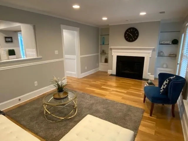 235 Peachtree Hollow Court Unit 235, Sandy Springs, Georgia 30328, 2 Bedrooms Bedrooms, ,2 BathroomsBathrooms,Residential,Sold,235 Peachtree Hollow Court Unit 235,6747983