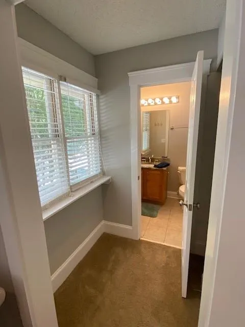 235 Peachtree Hollow Court Unit 235, Sandy Springs, Georgia 30328, 2 Bedrooms Bedrooms, ,2 BathroomsBathrooms,Residential,Sold,235 Peachtree Hollow Court Unit 235,6747983