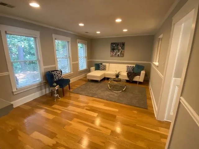 235 Peachtree Hollow Court Unit 235, Sandy Springs, Georgia 30328, 2 Bedrooms Bedrooms, ,2 BathroomsBathrooms,Residential,Sold,235 Peachtree Hollow Court Unit 235,6747983