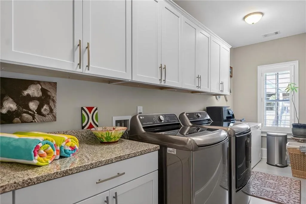 2288 Garrison Street, Brookhaven, Georgia 30319, 3 Bedrooms Bedrooms, ,3 BathroomsBathrooms,Residential,For Sale,2288 Garrison Street,7646828