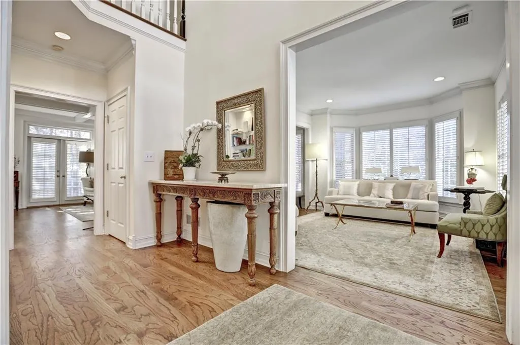 4120 Paran Pointe Drive Nw, Atlanta, Georgia 30327, 3 Bedrooms Bedrooms, ,2 BathroomsBathrooms,Residential,Sold,4120 Paran Pointe Drive Nw,5804135