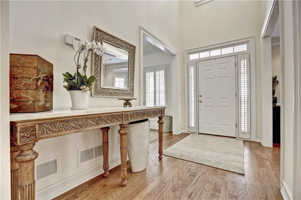 4120 Paran Pointe Drive Nw, Atlanta, Georgia 30327, 3 Bedrooms Bedrooms, ,2 BathroomsBathrooms,Residential,Sold,4120 Paran Pointe Drive Nw,5804135