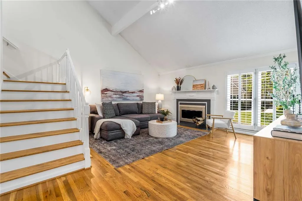 1420 Defoors Drive Nw, Atlanta, Georgia 30318, 2 Bedrooms Bedrooms, ,2 BathroomsBathrooms,Residential,Sold,1420 Defoors Drive Nw,7565126