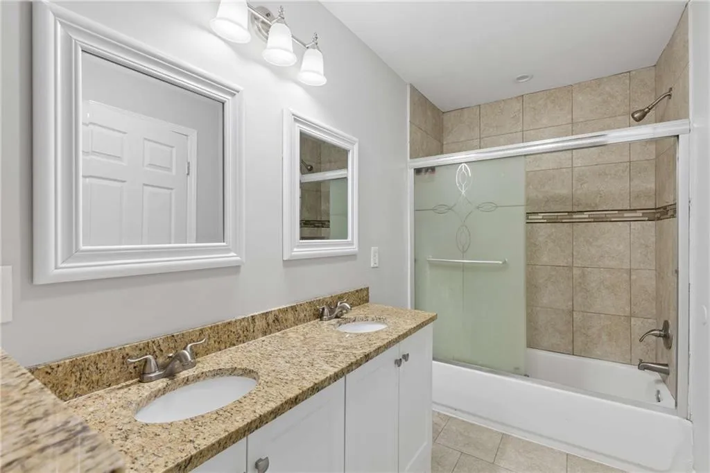 2411 Harvel Drive Nw, Atlanta, Georgia 30318, 3 Bedrooms Bedrooms, 0 ,3 BathroomsBathrooms,Residential,For Sale,2411 Harvel Drive Nw,7737683