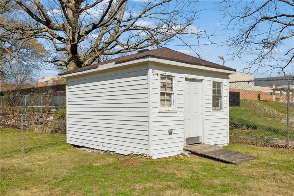 2411 Harvel Drive Nw, Atlanta, Georgia 30318, 3 Bedrooms Bedrooms, 0 ,3 BathroomsBathrooms,Residential,For Sale,2411 Harvel Drive Nw,7737683
