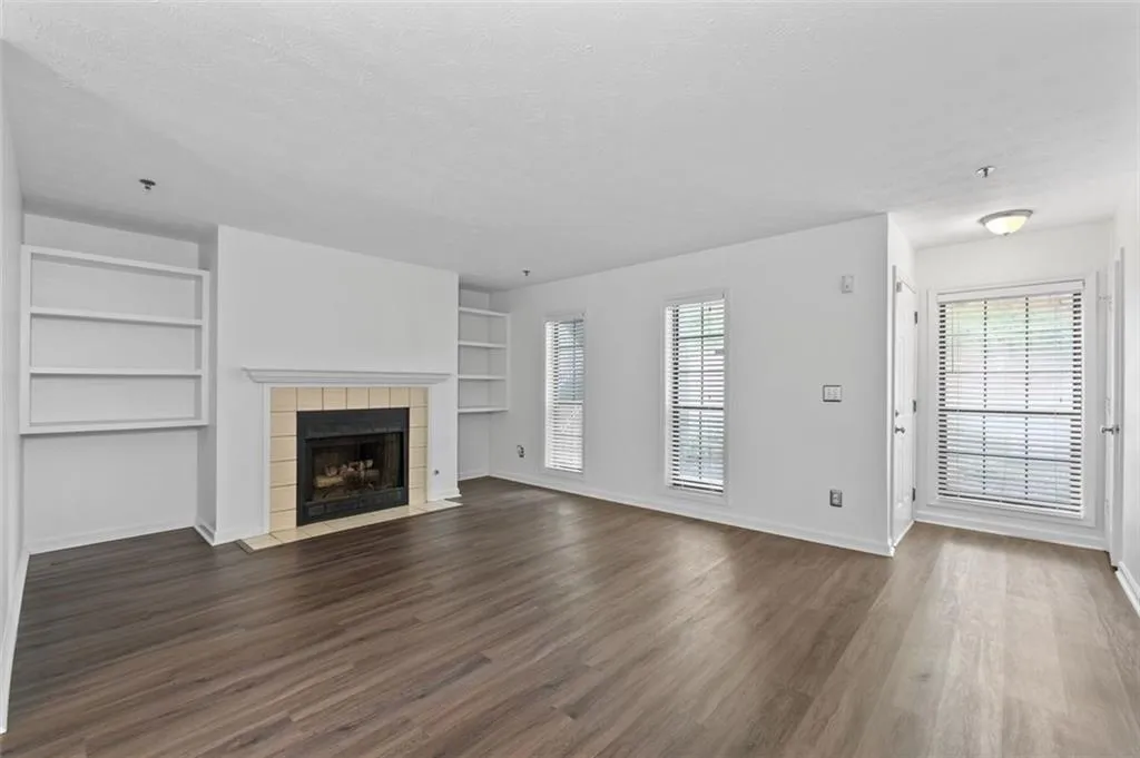 4531 Vinings Central Trace Se Unit 83, Atlanta, Georgia 30339, 2 Bedrooms Bedrooms, ,2 BathroomsBathrooms,Residential,For Sale,4531 Vinings Central Trace Se Unit 83,7631941