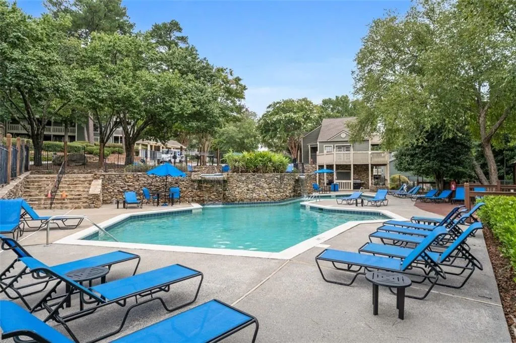 Enjoy wonderful amenities:  Fitness Center, Pool, Tennis, Dog Run...