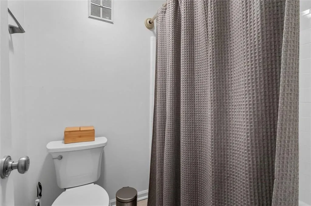 4531 Vinings Central Trace Se Unit 83, Atlanta, Georgia 30339, 2 Bedrooms Bedrooms, ,2 BathroomsBathrooms,Residential,For Sale,4531 Vinings Central Trace Se Unit 83,7631941