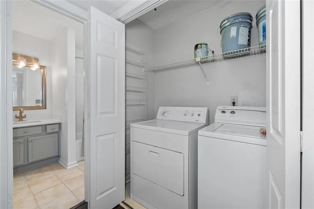 Washer and Dryer are included