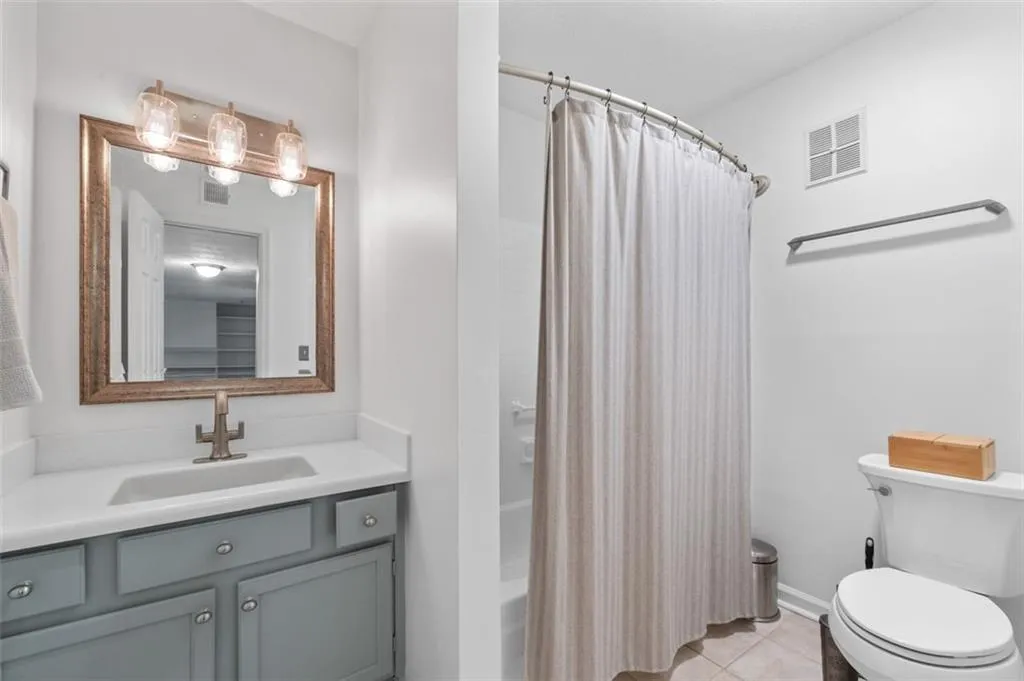 4531 Vinings Central Trace Se Unit 83, Atlanta, Georgia 30339, 2 Bedrooms Bedrooms, ,2 BathroomsBathrooms,Residential,For Sale,4531 Vinings Central Trace Se Unit 83,7631941