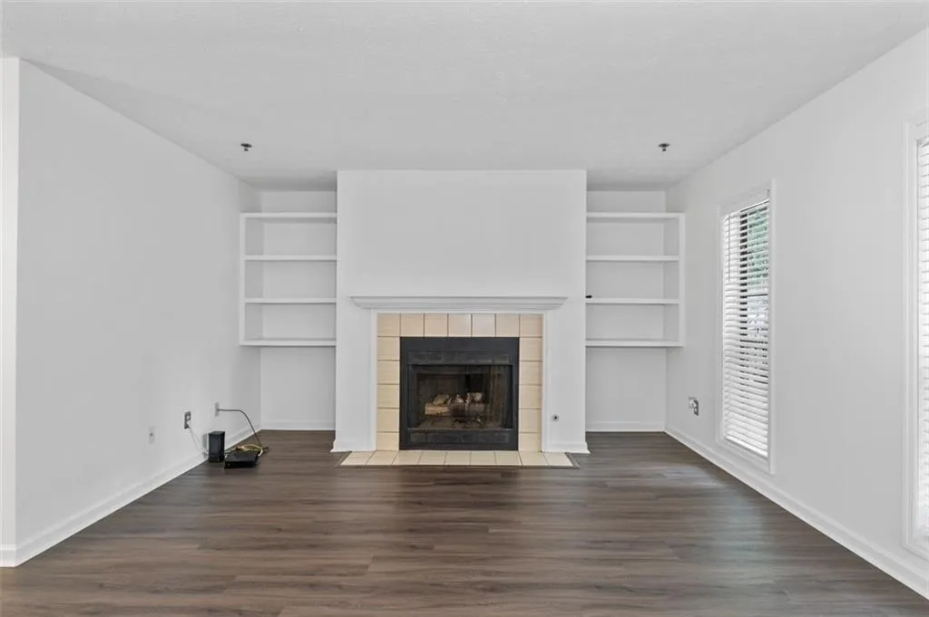 4531 Vinings Central Trace Se Unit 83, Atlanta, Georgia 30339, 2 Bedrooms Bedrooms, ,2 BathroomsBathrooms,Residential,For Sale,4531 Vinings Central Trace Se Unit 83,7631941