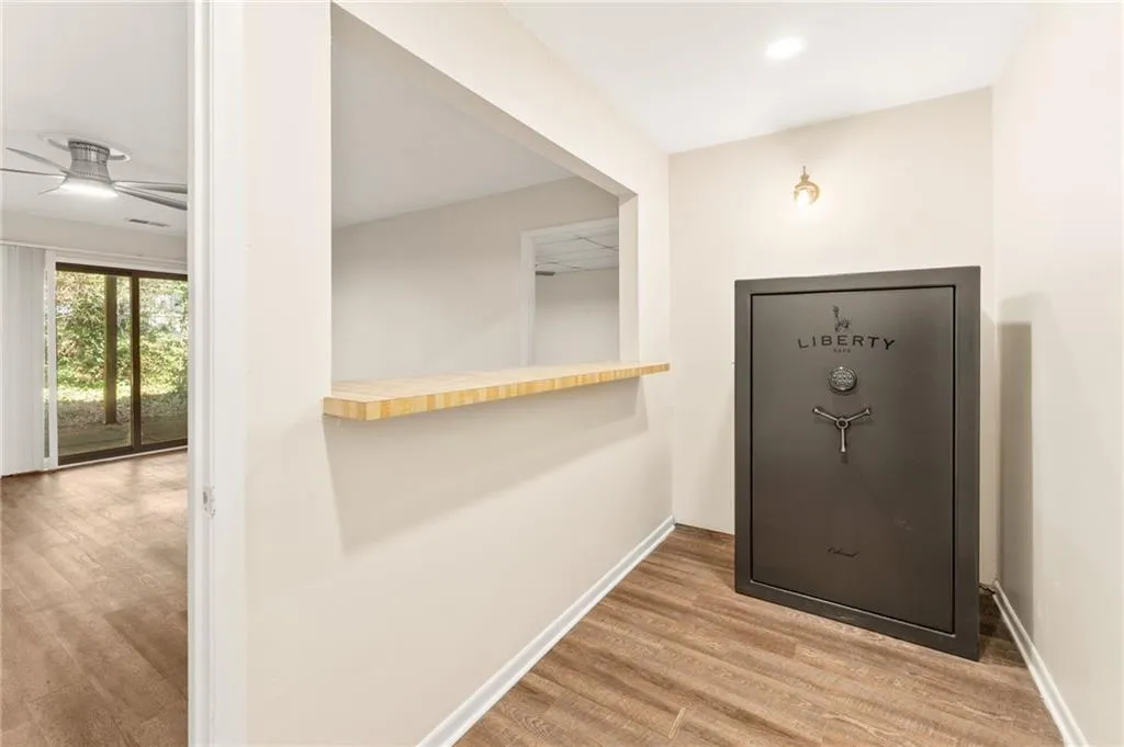 49 Basswood Circle, Atlanta, Georgia 30328, 4 Bedrooms Bedrooms, ,3 BathroomsBathrooms,Residential,For Sale,49 Basswood Circle,7705874