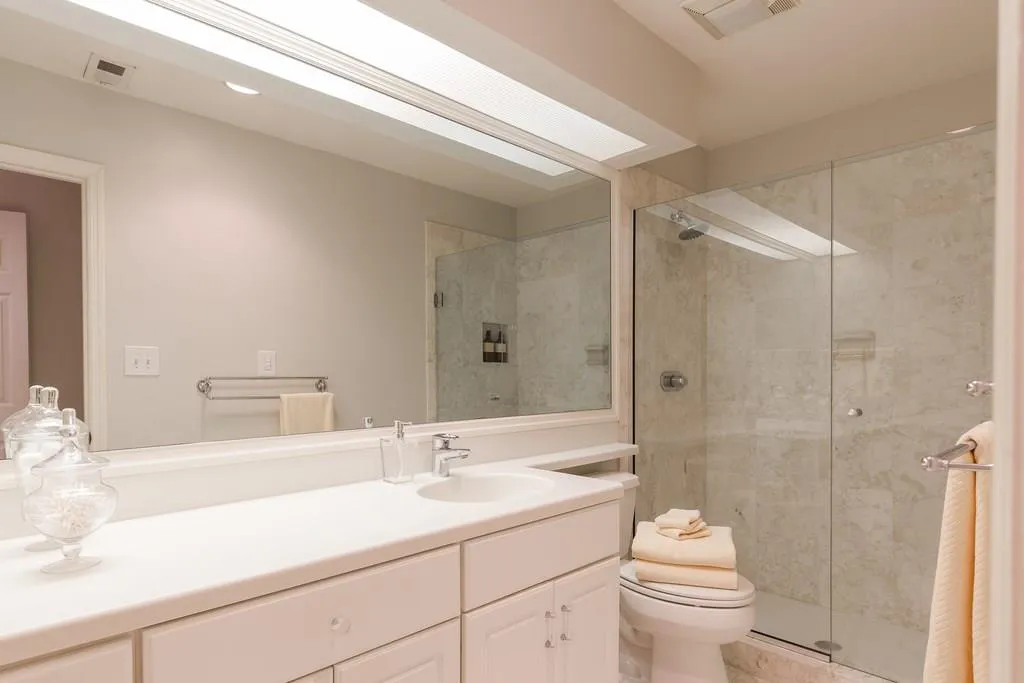 5241 Glenridge Drive, Atlanta, Georgia 30342, 3 Bedrooms Bedrooms, ,2 BathroomsBathrooms,Residential,Sold,5241 Glenridge Drive,6056216