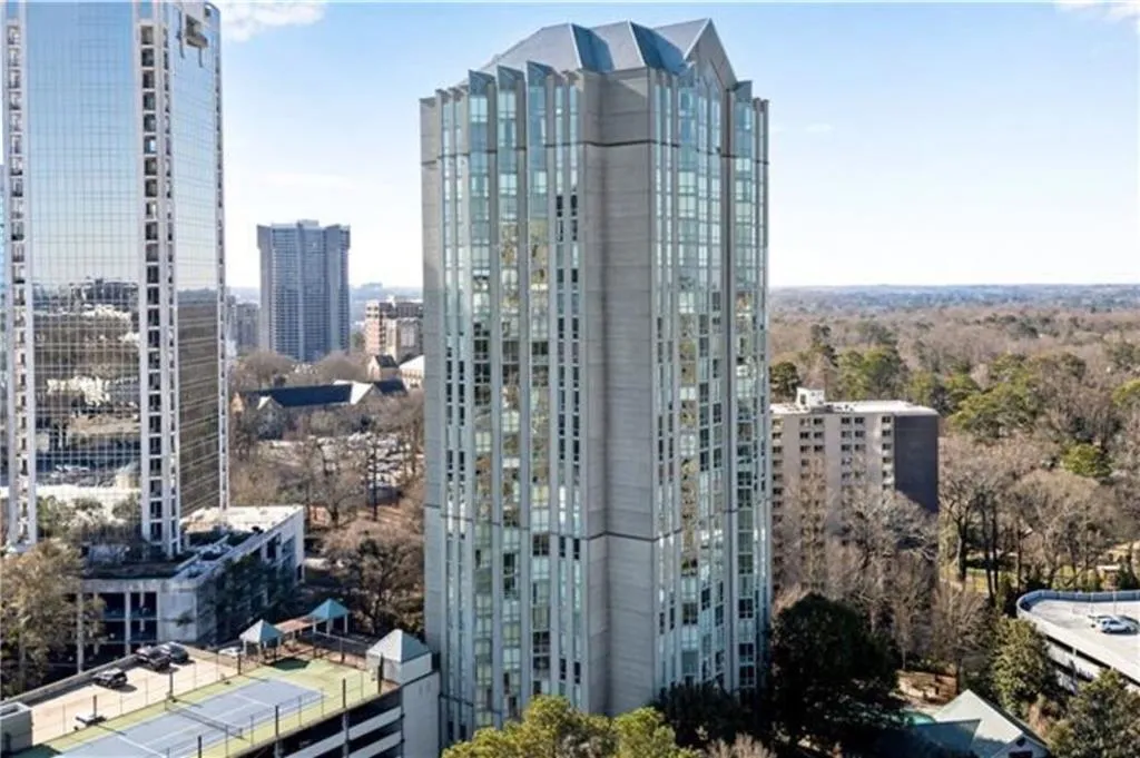2870 Pharr Court South Nw Unit 207, Atlanta, Georgia 30305, 1 Bedroom Bedrooms, 0 ,1 BathroomBathrooms,Residential,For Sale,2870 Pharr Court South Nw Unit 207,7762316