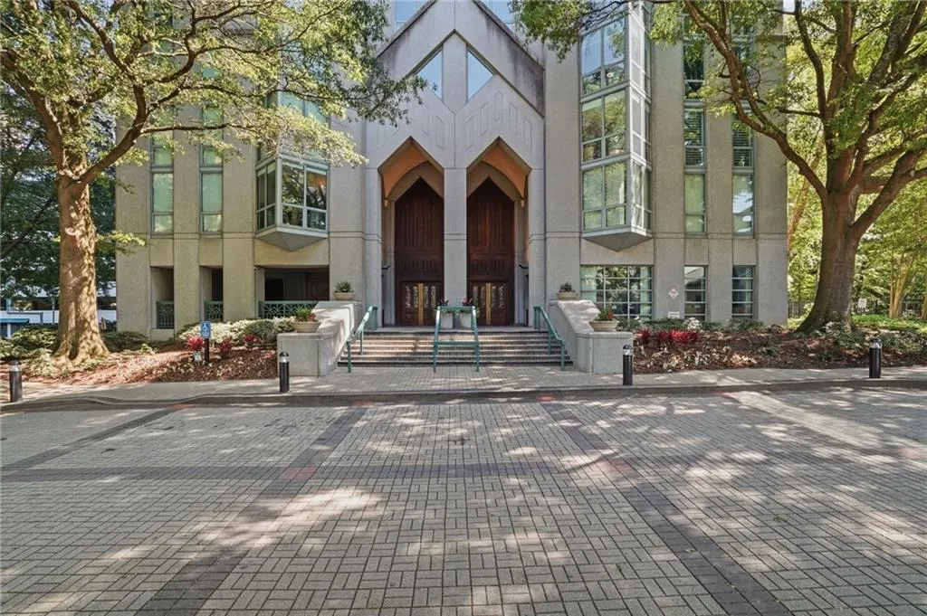 2870 Pharr Court South Nw Unit 207, Atlanta, Georgia 30305, 1 Bedroom Bedrooms, 0 ,1 BathroomBathrooms,Residential,For Sale,2870 Pharr Court South Nw Unit 207,7762316