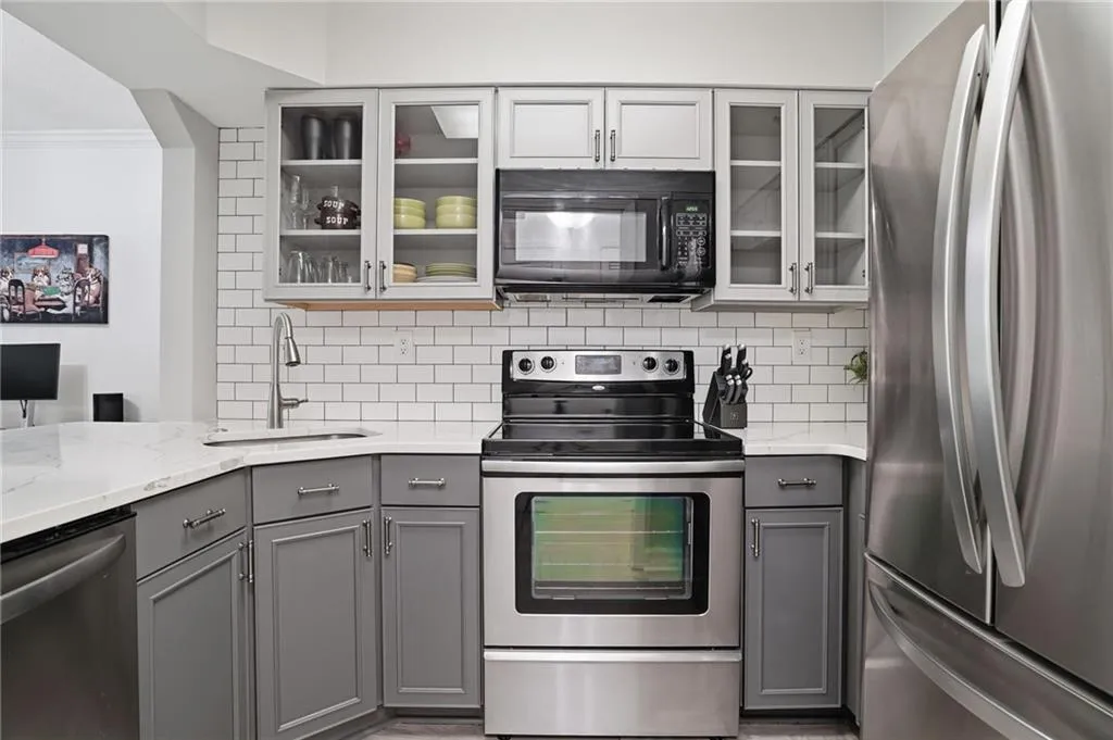 2870 Pharr Court South Nw Unit 207, Atlanta, Georgia 30305, 1 Bedroom Bedrooms, 0 ,1 BathroomBathrooms,Residential,For Sale,2870 Pharr Court South Nw Unit 207,7762316