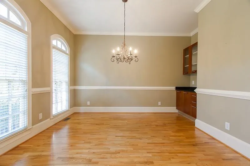 3127 Lenox Road Ne Unit 23, Atlanta, Georgia 30324, 4 Bedrooms Bedrooms, ,4 BathroomsBathrooms,Residential,Sold,3127 Lenox Road Ne Unit 23,5610273