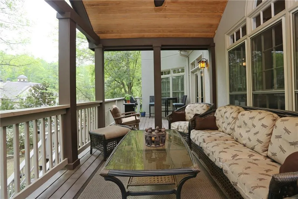 195 Ledgemont Court, Sandy Springs, Georgia 30342, 4 Bedrooms Bedrooms, ,4 BathroomsBathrooms,Residential,Sold,195 Ledgemont Court,5834641