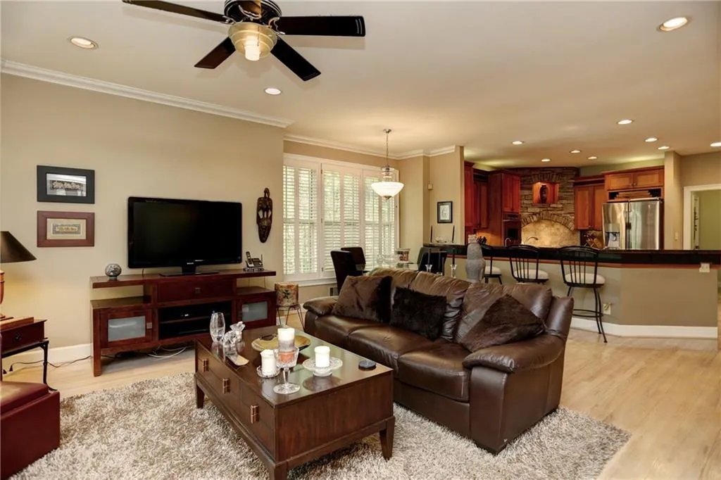 195 Ledgemont Court, Sandy Springs, Georgia 30342, 4 Bedrooms Bedrooms, ,4 BathroomsBathrooms,Residential,Sold,195 Ledgemont Court,5834641