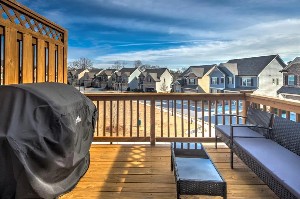 7510 Stoneridge Drive, Atlanta, Georgia 30328, 3 Bedrooms Bedrooms, ,3 BathroomsBathrooms,Residential,Sold,7510 Stoneridge Drive,5791298