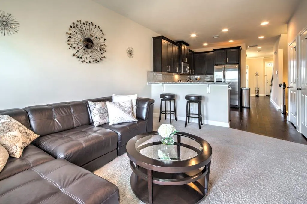 7510 Stoneridge Drive, Atlanta, Georgia 30328, 3 Bedrooms Bedrooms, ,3 BathroomsBathrooms,Residential,Sold,7510 Stoneridge Drive,5791298