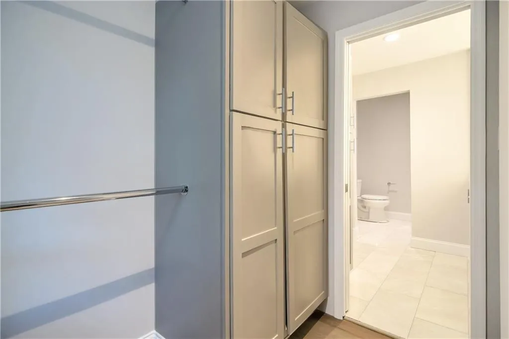 382 The Chace, Sandy Springs, Georgia 30328, 3 Bedrooms Bedrooms, ,3 BathroomsBathrooms,Residential,Sold,382 The Chace,6824449