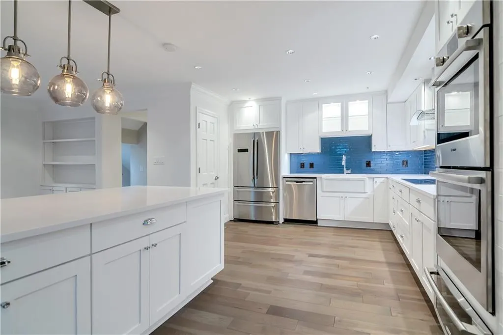 382 The Chace, Sandy Springs, Georgia 30328, 3 Bedrooms Bedrooms, ,3 BathroomsBathrooms,Residential,Sold,382 The Chace,6824449