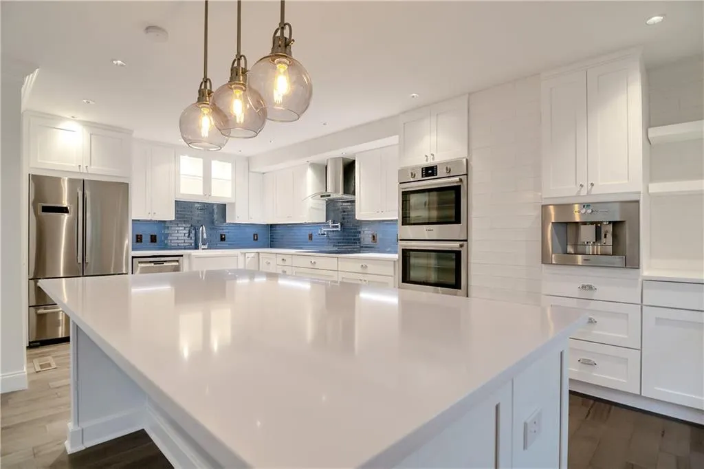 382 The Chace, Sandy Springs, Georgia 30328, 3 Bedrooms Bedrooms, ,3 BathroomsBathrooms,Residential,Sold,382 The Chace,6824449