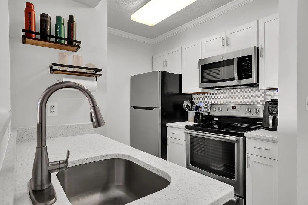 795 Hammond Drive Unit 2104, Atlanta, Georgia 30328, 1 Bedroom Bedrooms, ,1 BathroomBathrooms,Residential,Sold,795 Hammond Drive Unit 2104,7102893