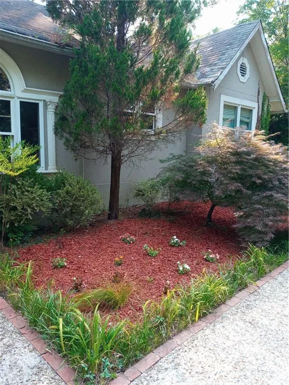 46 Johnson Ferry Road Nw, Sandy Springs, Georgia 30328, 3 Bedrooms Bedrooms, ,2 BathroomsBathrooms,Residential,Sold,46 Johnson Ferry Road Nw,6911325