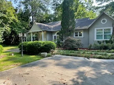 46 Johnson Ferry Road Nw, Sandy Springs, Georgia 30328, 3 Bedrooms Bedrooms, ,2 BathroomsBathrooms,Residential,Sold,46 Johnson Ferry Road Nw,6911325