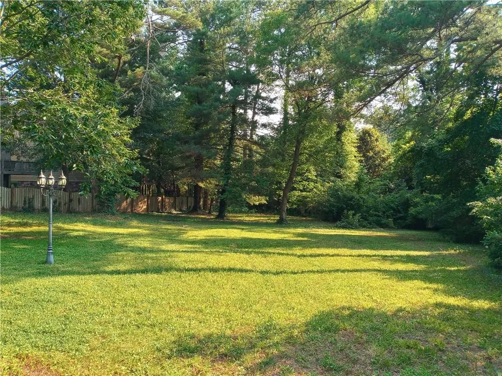 46 Johnson Ferry Road Nw, Sandy Springs, Georgia 30328, 3 Bedrooms Bedrooms, ,2 BathroomsBathrooms,Residential,Sold,46 Johnson Ferry Road Nw,6911325