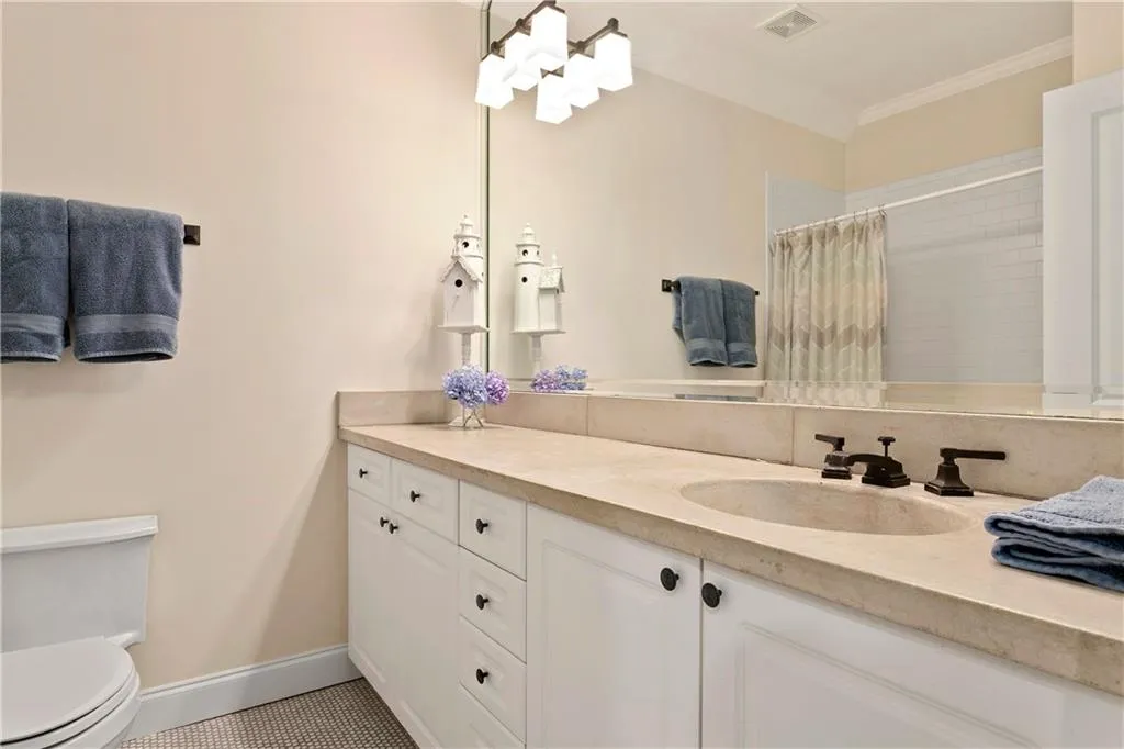 4848 Long Island Drive Ne, Atlanta, Georgia 30342, 5 Bedrooms Bedrooms, ,5 BathroomsBathrooms,Residential,Sold,4848 Long Island Drive Ne,6575449