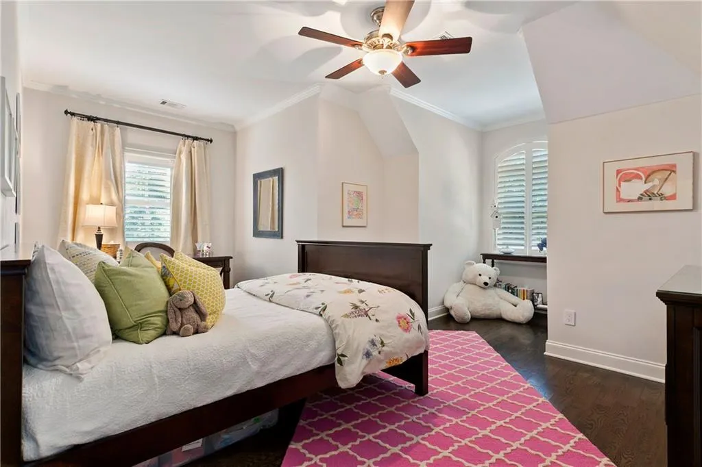 4848 Long Island Drive Ne, Atlanta, Georgia 30342, 5 Bedrooms Bedrooms, ,5 BathroomsBathrooms,Residential,Sold,4848 Long Island Drive Ne,6575449