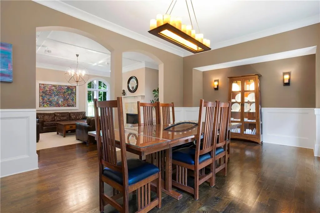 4848 Long Island Drive Ne, Atlanta, Georgia 30342, 5 Bedrooms Bedrooms, ,5 BathroomsBathrooms,Residential,Sold,4848 Long Island Drive Ne,6575449
