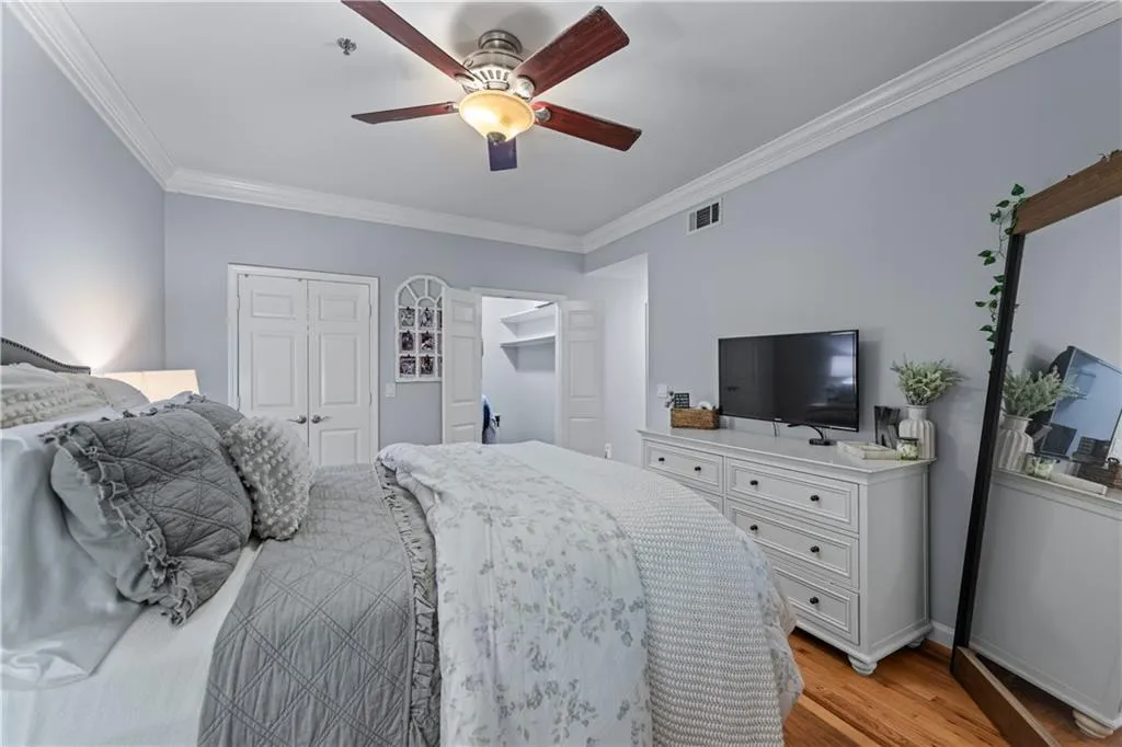 3777 Peachtree Road Ne Unit 1313, Brookhaven, Georgia 30319, 2 Bedrooms Bedrooms, ,1 BathroomBathrooms,Residential,For Sale,3777 Peachtree Road Ne Unit 1313,7591253